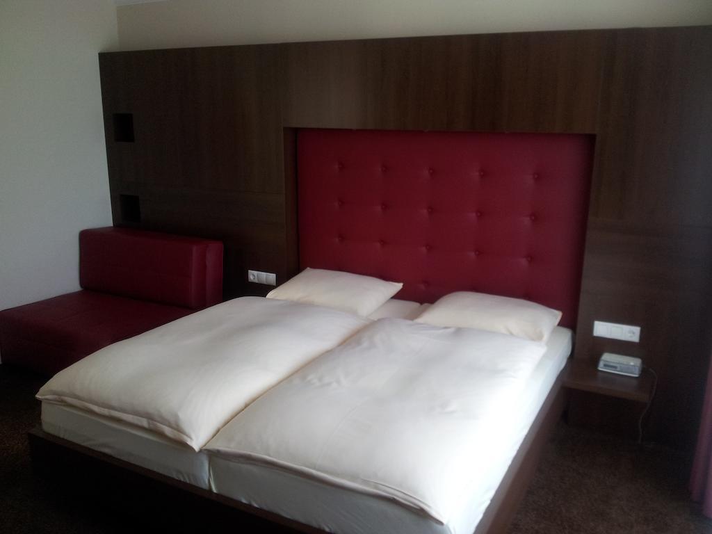 Hotel Villa Am Rhein Andernach Habitación foto